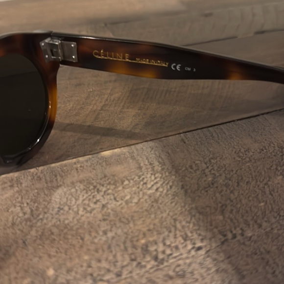 Celine tortoise sunglasses - Picture 3 of 5